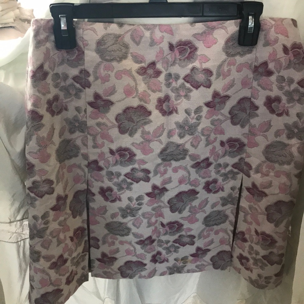 Beautiful floral skirt with pleads.